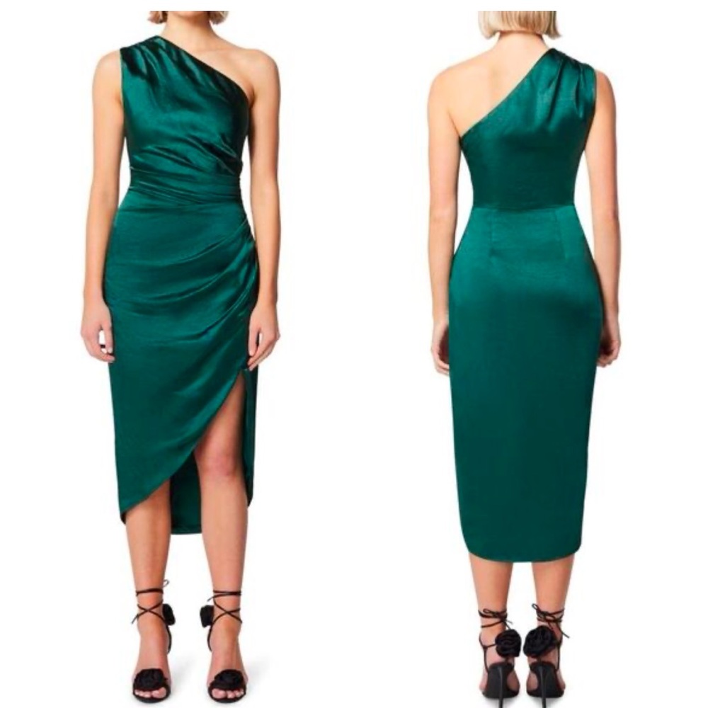 Elliatt Cassini One-Shoulder Dress